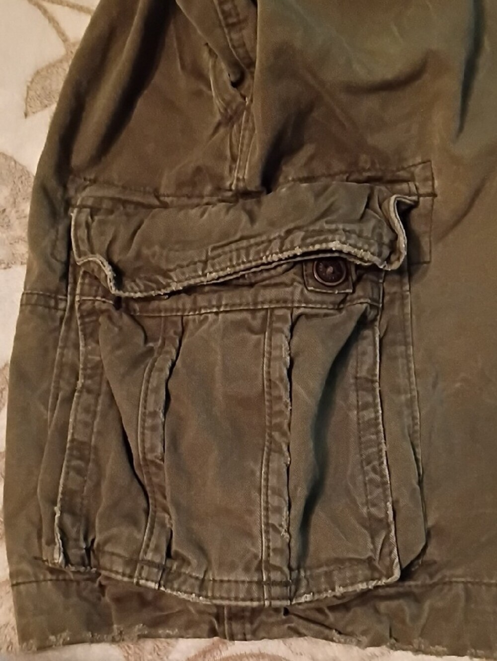 Abercrombie & Fitch Olive Green Cargo Shorts with Drawstring Size 31 - Picture 7 of 8